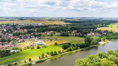 Prodej stavebního pozemku 1300 m2 v obci Záryby.