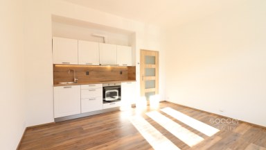 Pronájem bytu 2+kk, 50 m2, Praha 3 - Žižkov, ul. Jeseniova.