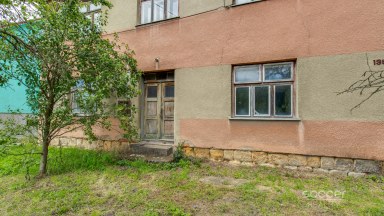 Prodej rodinného domu s velkým stavebním pozemkem - Sehradice, okres Zlín.