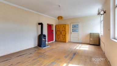 Prodej rodinného domu s velkým stavebním pozemkem - Sehradice, okres Zlín.