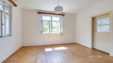 Prodej rodinného domu s velkým stavebním pozemkem - Sehradice, okres Zlín.