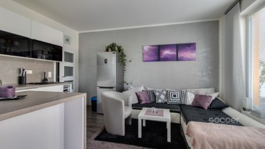 Pronájem bytu 2+kk/T/B/G, v ulici Farkašova, Praha 9 - Kyje. 