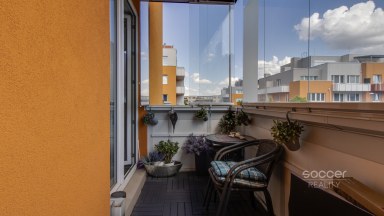 Pronájem bytu 2+kk/T/B/G, v ulici Farkašova, Praha 9 - Kyje. 