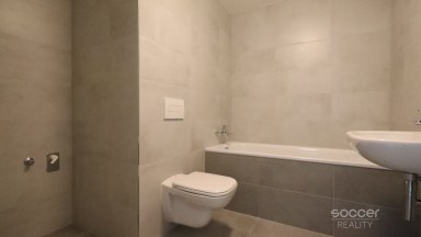 Pronájem bytu 2+kk/B, 46 m2 + 5 m2 balkon, ulice Breitfeldova, Praha 8 – Karlín.