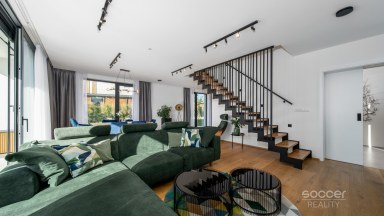 Prodej luxusního rodinného domu, 6+kk/T/L/G, Předboj.