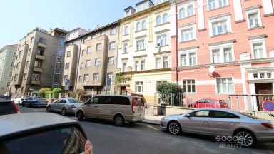 Pronájem bytu 2+kk, 45 m2, Praha 5 - Smíchov, ul. Grafická.
