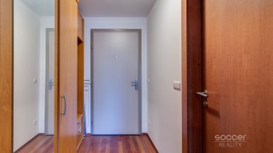 Pronájem bytu 1+kk/lodžie, 29/5 m2, ul. Paříkova, Praha 9 – Vysočany. 