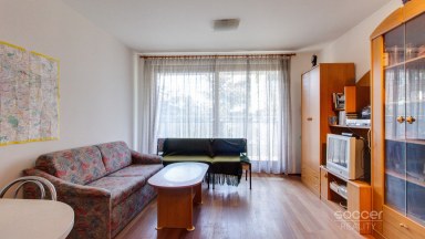 Pronájem bytu 1+kk/lodžie, 29/5 m2, ul. Paříkova, Praha 9 – Vysočany. 