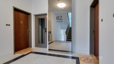 Pronájem bytu 1+kk/Sklep/Wellness, 30 m², Praha 3 – Vinohrady, ul. Vinohradská.