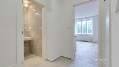 Pronájem bytu 1+kk/Sklep/Wellness, 30 m², Praha 3 – Vinohrady, ul. Vinohradská.