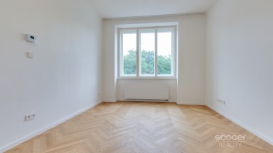 Pronájem bytu 1+kk/Sklep/Wellness, 30 m², Praha 3 – Vinohrady, ul. Vinohradská.