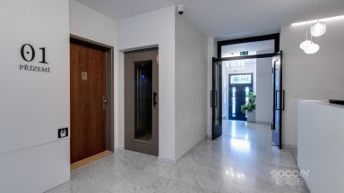 Pronájem bytu 1+kk/Sklep/Wellness, 30 m², Praha 3 – Vinohrady, ul. Vinohradská.