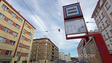 Pronájem bytu 2+kk, 71 m2, Praha 3 - Žižkov, ul. Jeseniova.