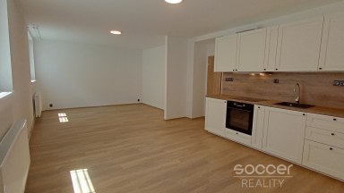 Pronájem bytu 2+kk, 71 m2, Praha 3 - Žižkov, ul. Jeseniova.