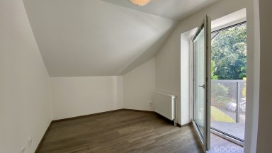 Příjemný dům po celkové modernizaci se zahradou v prestižní lokalitě.