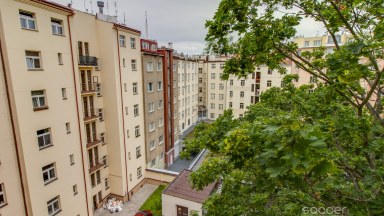 Pronájem bytu 2+1, 76 m2 v ulici Slezská, Praha - Vinohrady. 