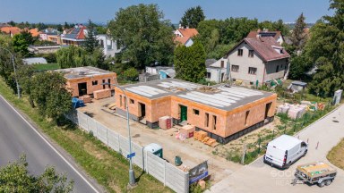 Prodej nového domu 5+kk v Praze–Kolodějích.