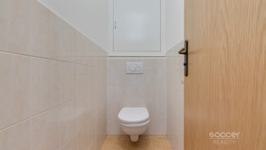 Pronájem bytu 1+kk/L/G, 46 m2, ul. Ústavní, Praha 8 - Bohnice.