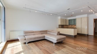 Pronájem bytu 4+kk/T/S/G, 156 m2, ul. Šlikova, Praha 6 – Břevnov.