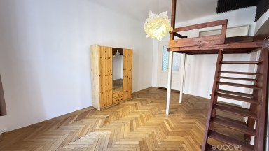 Pronájem bytu 3+1, 110 m2 v Praze 3, ulice Nitranská.