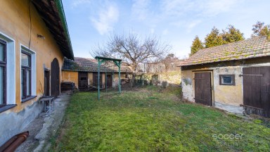 Prodej rodinného domu 4+kk/Stodola/zahrada, Kly, Dolní vinice.