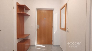 Pronájem krásného bytu 1+kk 38 m2/PS/S, ul. Randova, Praha 5 - Smíchov.