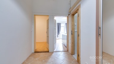 Pronájem bytu 2+kk/B/S, 53 m2, ul. Prouzova, Praha 9 - Vysočany.