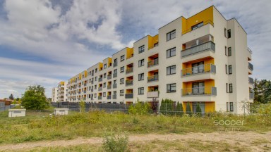 Prodej bytu 2+kk s balkonem a garážovým stáním v ulici Oty Bubeníčka, Praha 22 - Uhříněves